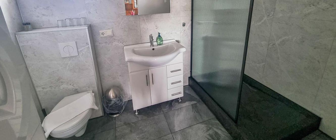 Vikingcafe Hotel Hofn Ngoại thất bức ảnh